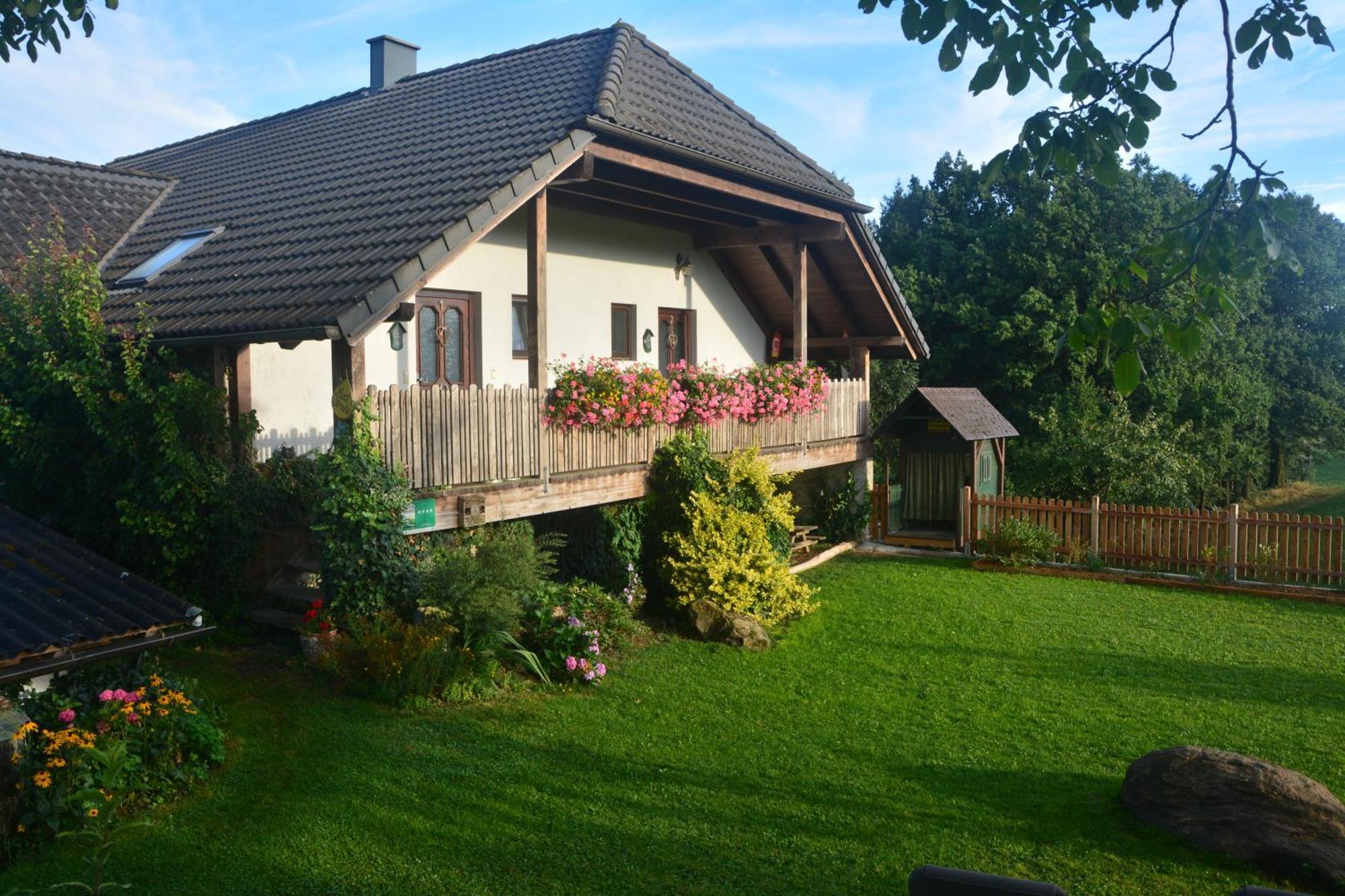 Bio-Bauernhof Haunschmid Villa Ardagger Markt Exterior foto